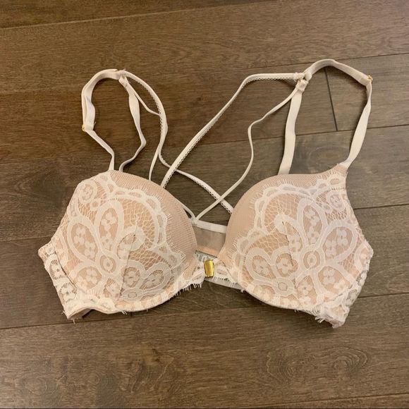 Victoria's Secret Very Sexy White Nude Lace Clasp Pushup Bra 32B